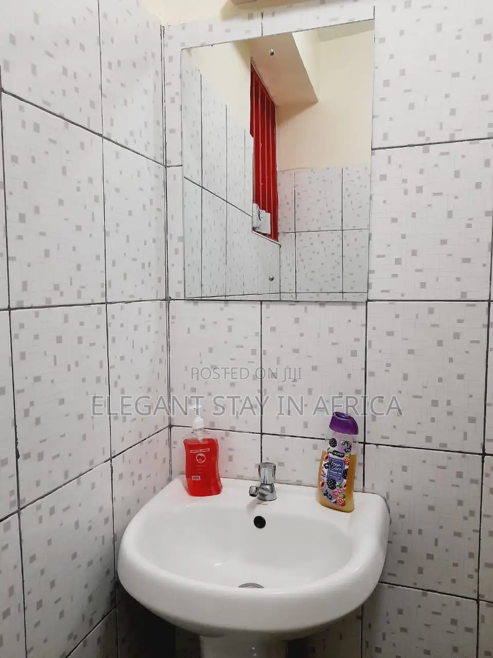 Machakos Studio Rental: Spacious & Luxurious - 4,000/- in Machakos Town