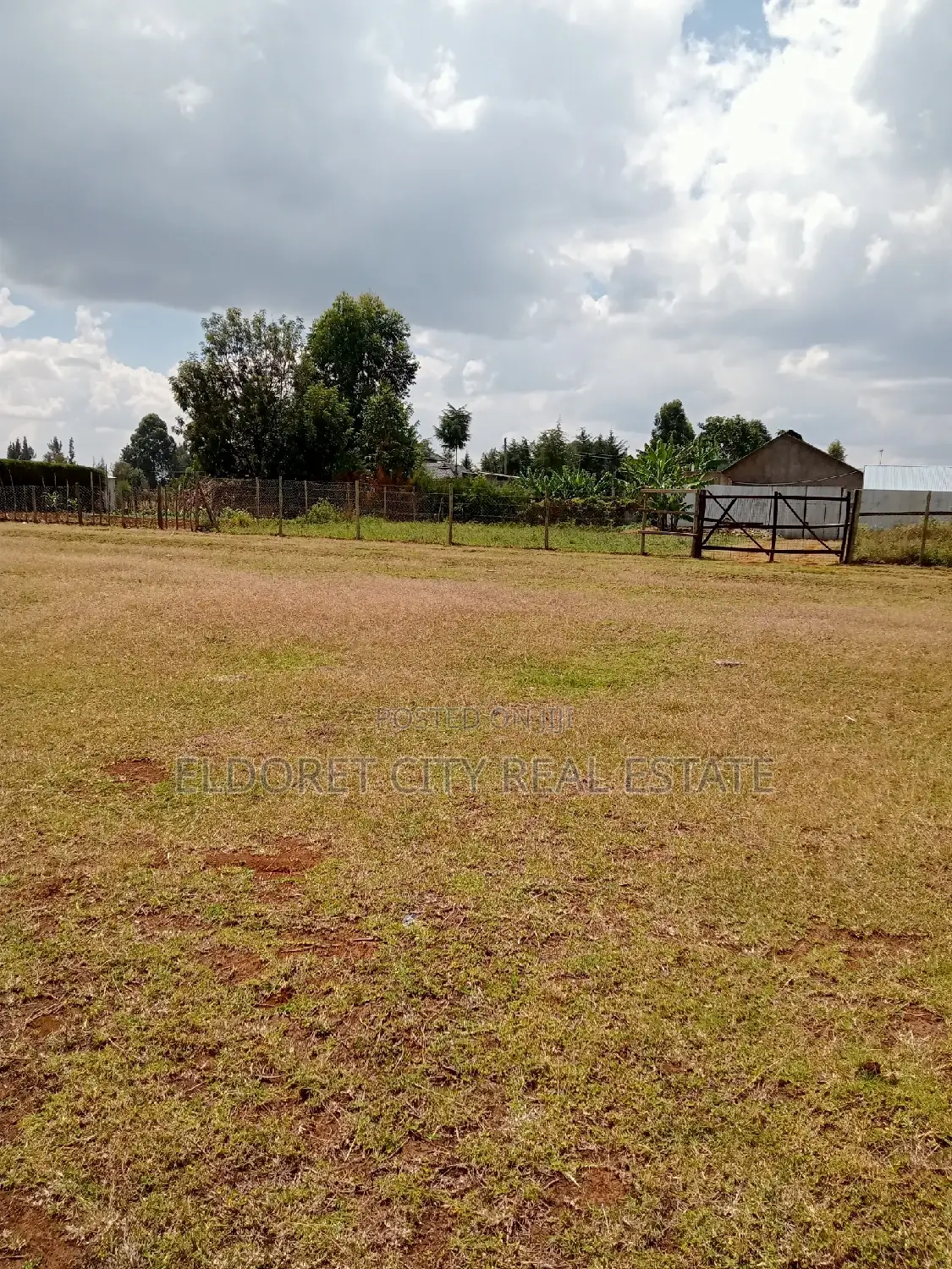 1/4 Plots Sogomo Towards University of Eldoret in Kapsuswa