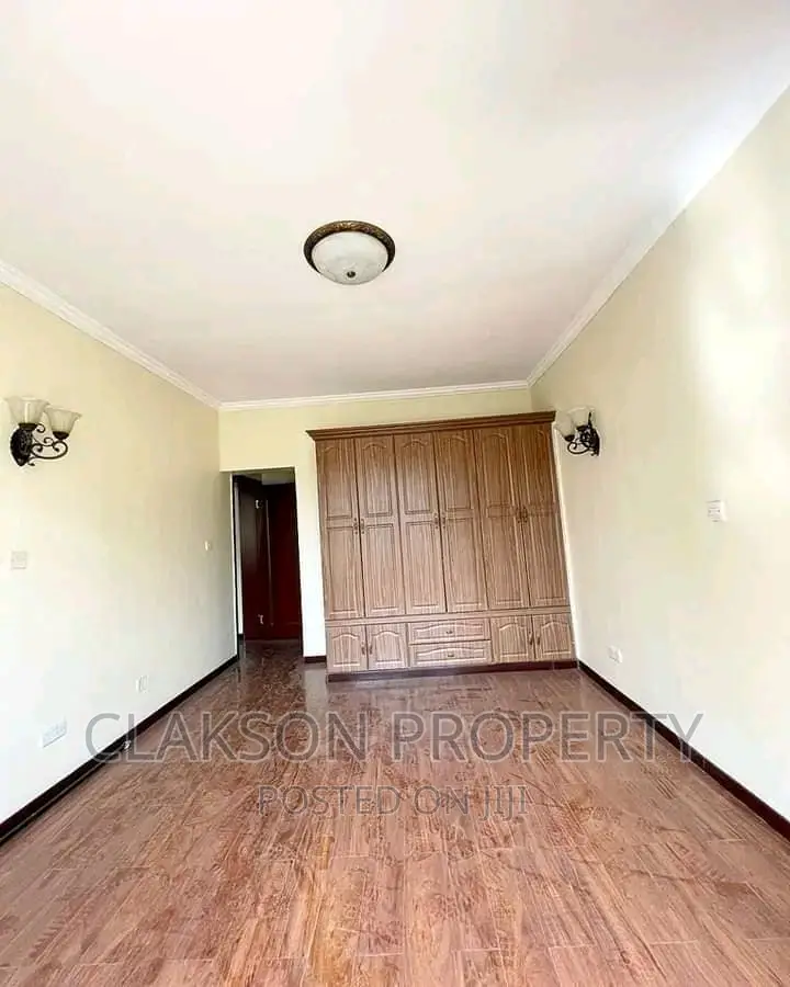 3-Bedroom Flat in Lavington for Rent - Ideal Home! in Lavington