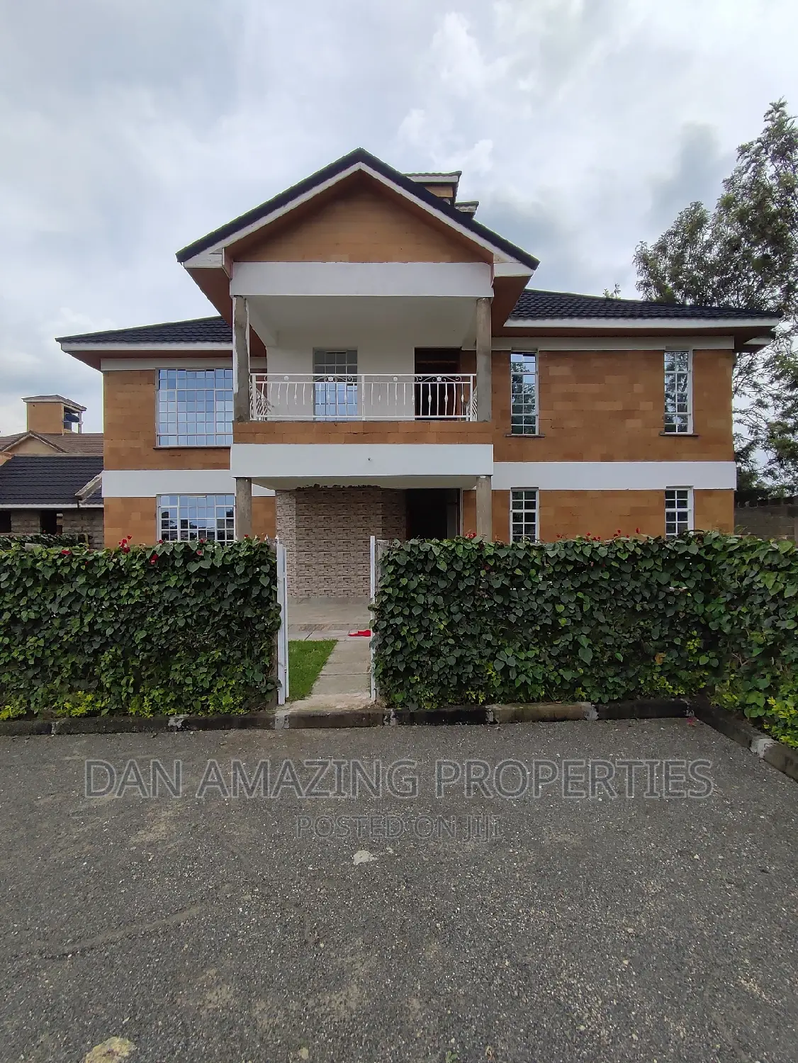 Stunning 4-Bedroom Maisonette in Rimpa's Plus 2 District - For Sale in Rimpa