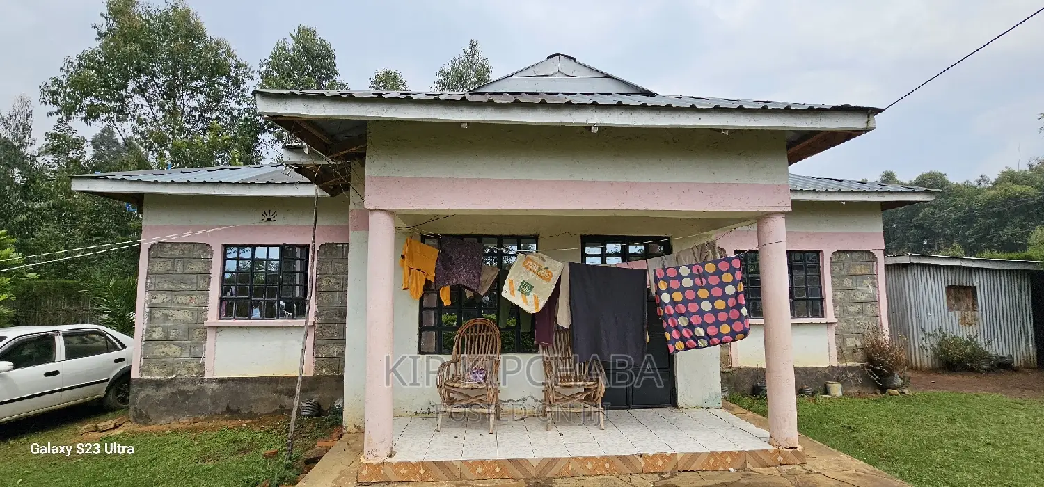 2-Bedroom Bungalow in Outspan, Racecourse - Seeking New Owner Now in Racecourse