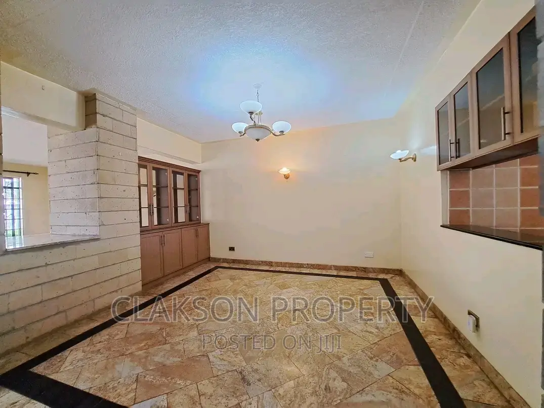 Lavington's Premier 5-Bedroom Townhouse / Terrace for Rent in Lavington