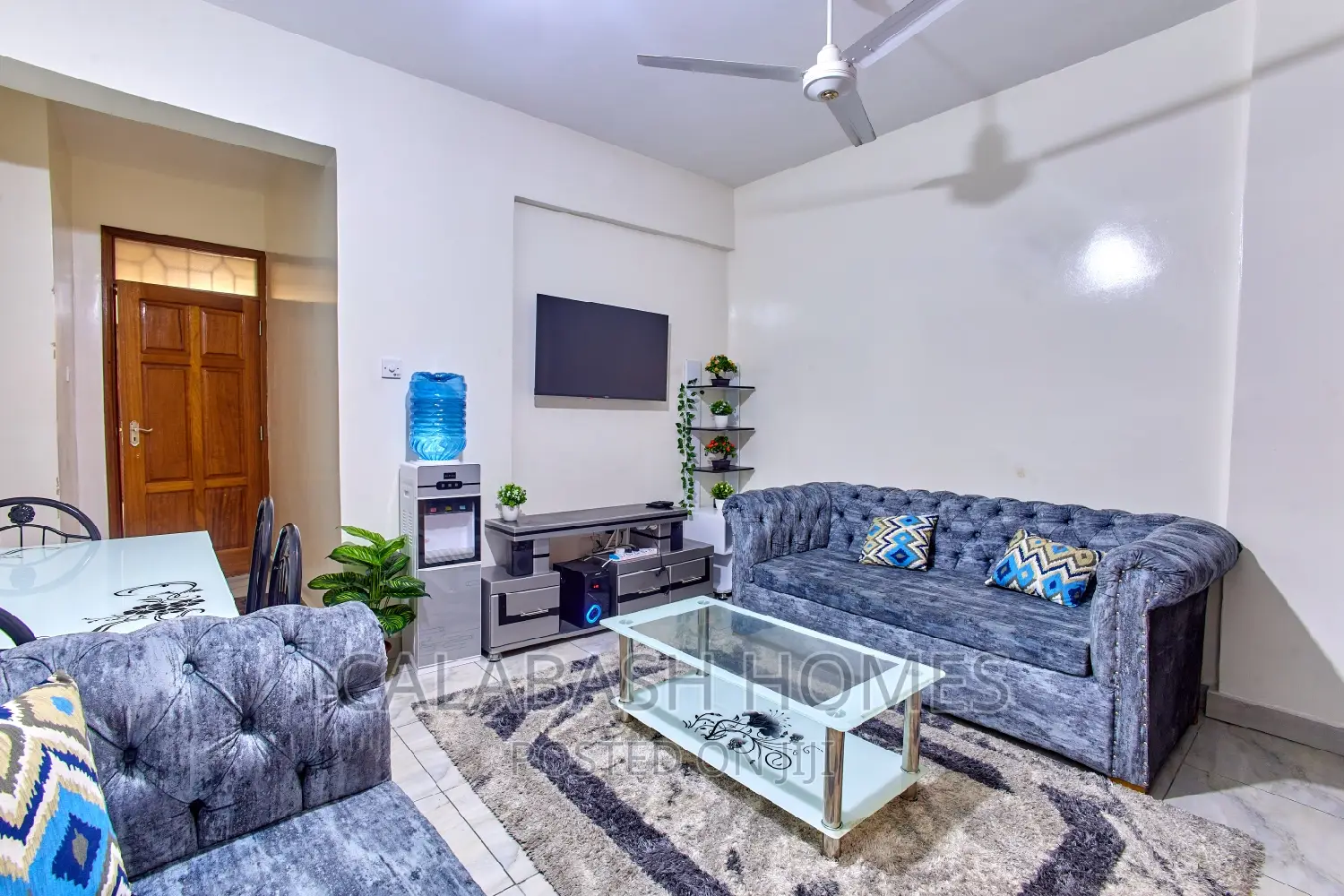 Cozy 1-Bedroom Apartment in Mombasa's VOK Area, Near Nyali Road - Airbnb with AC in Bombolulu