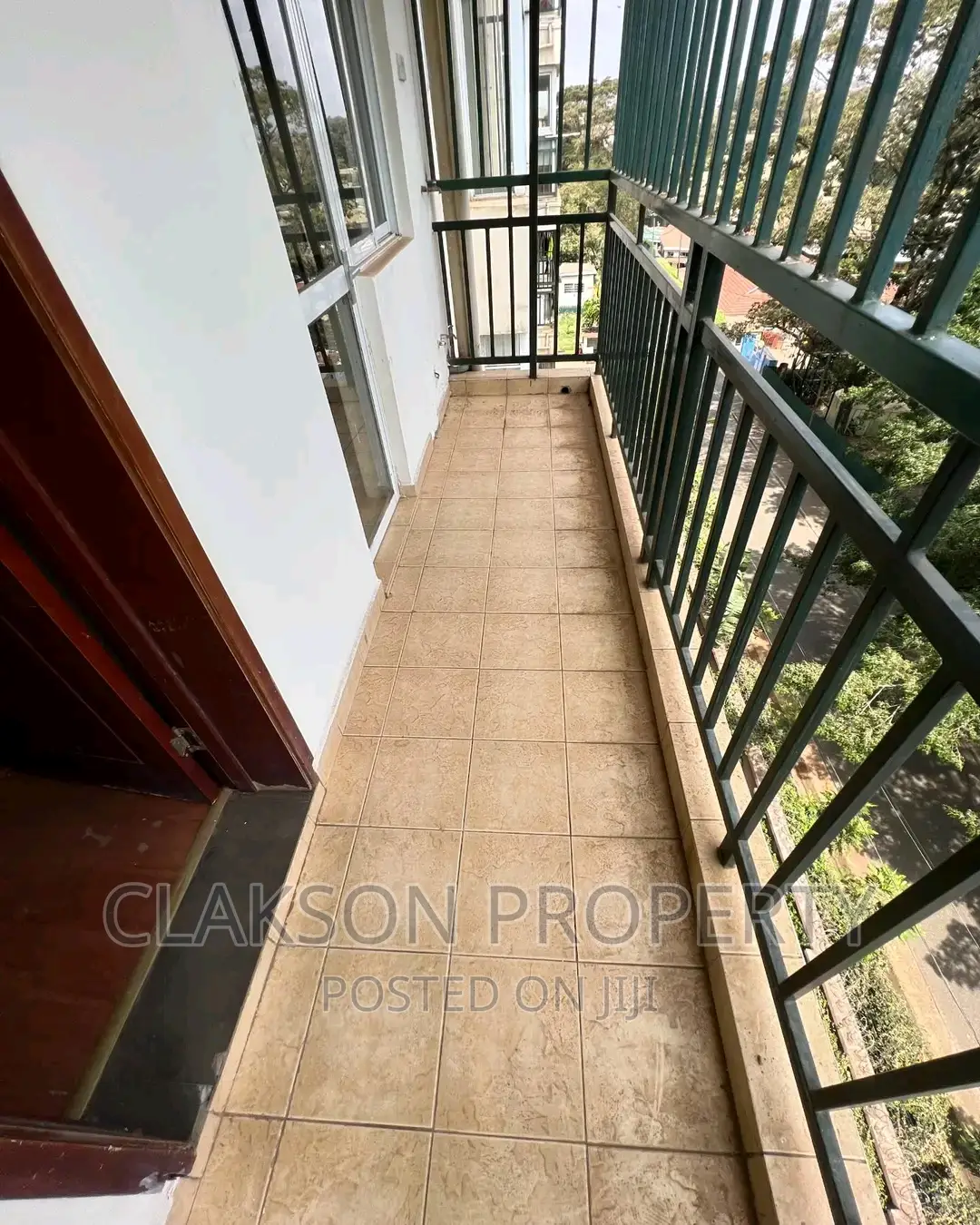 Lavington 3 Bedroom Apartment with Balcony and Views in Lavington