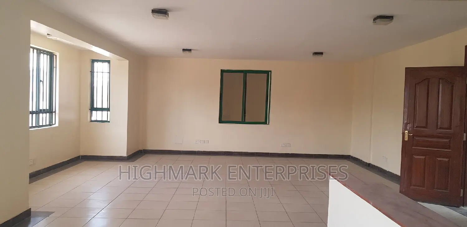 5100 Sq Ft Godown/Warehouse to Rent Now in City Cabanas