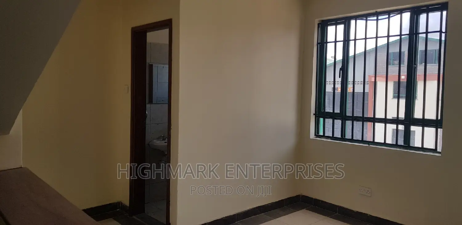 5100 Sq Ft Godown/Warehouse to Rent Now in City Cabanas