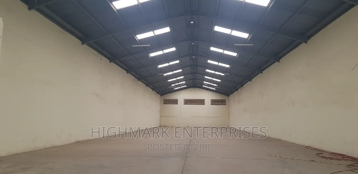 Spacious 10,000 Sq Ft Godown for Rent in Cabanas in City Cabanas