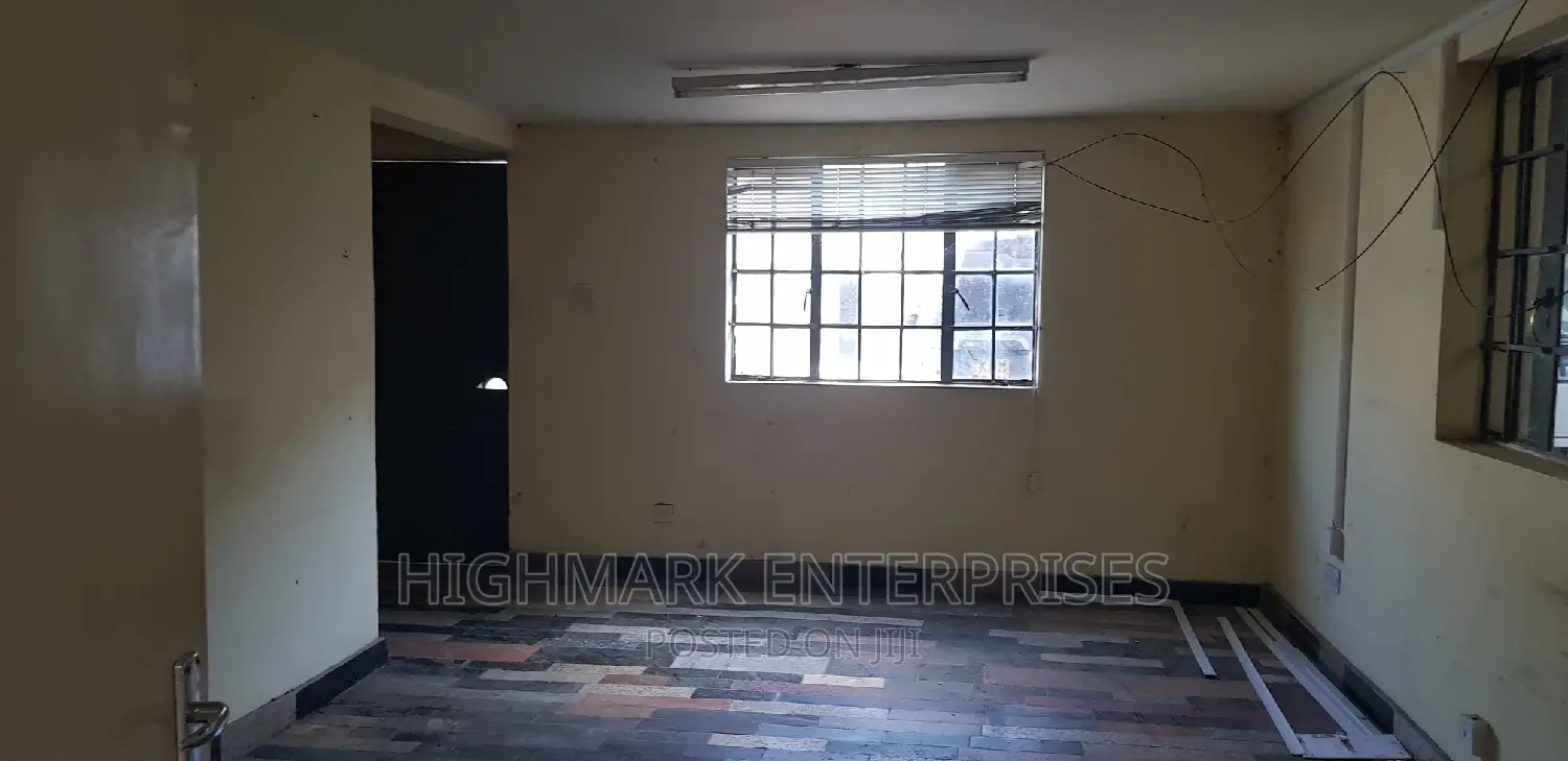 Commercial Space Lease: 10,000 sq ft Property Featuring Cabanas in City Cabanas