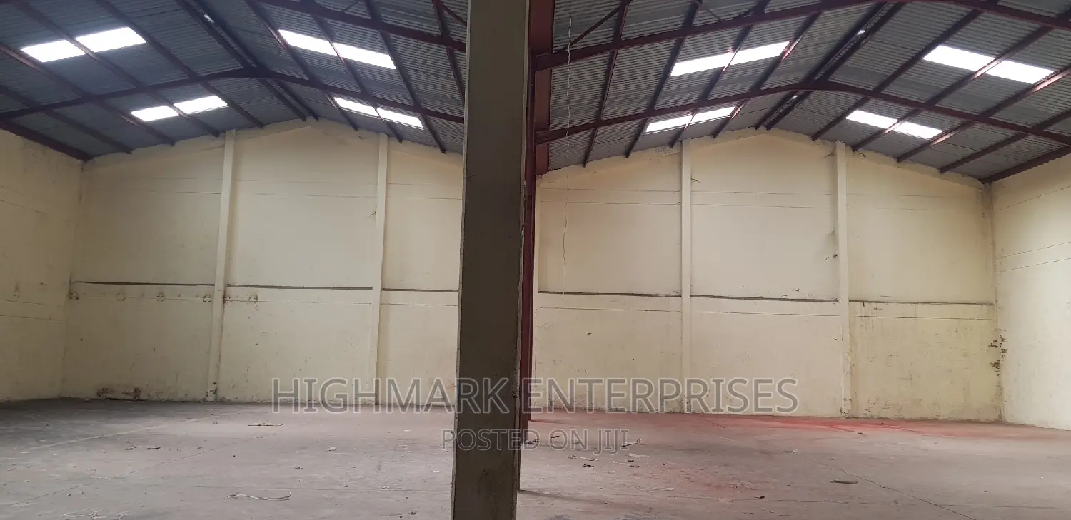 Commercial Space Lease: 10,000 sq ft Property Featuring Cabanas in City Cabanas