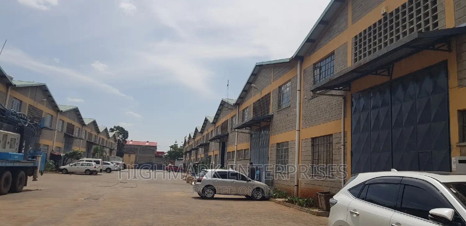 Commercial Space Lease: 10,000 sq ft Property Featuring Cabanas in City Cabanas