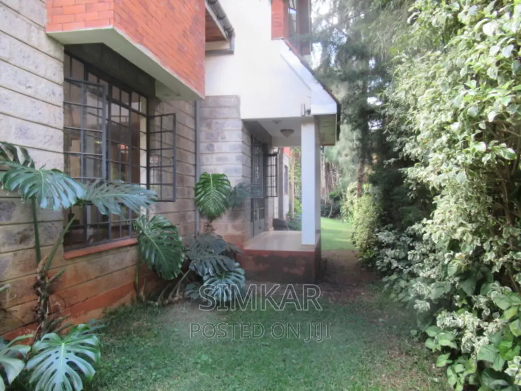Lavington Estate, Maziwa: 4-Bedroom Villa Available for Purchase in Maziwa