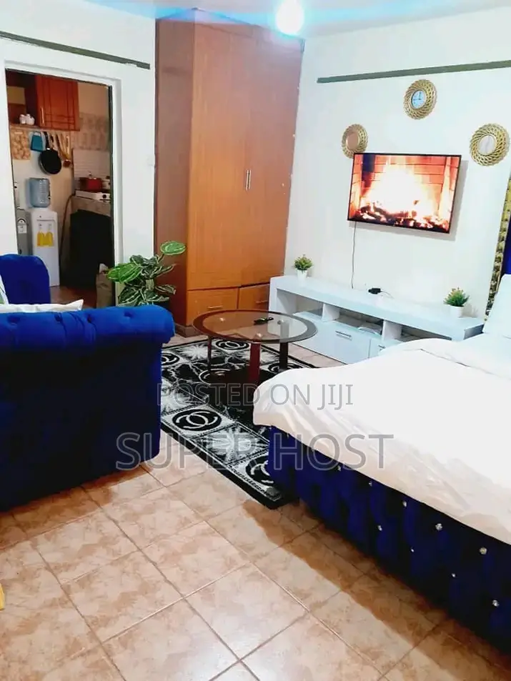 South B Studio - Sleek, Spacious & Modern Accommodation in South B