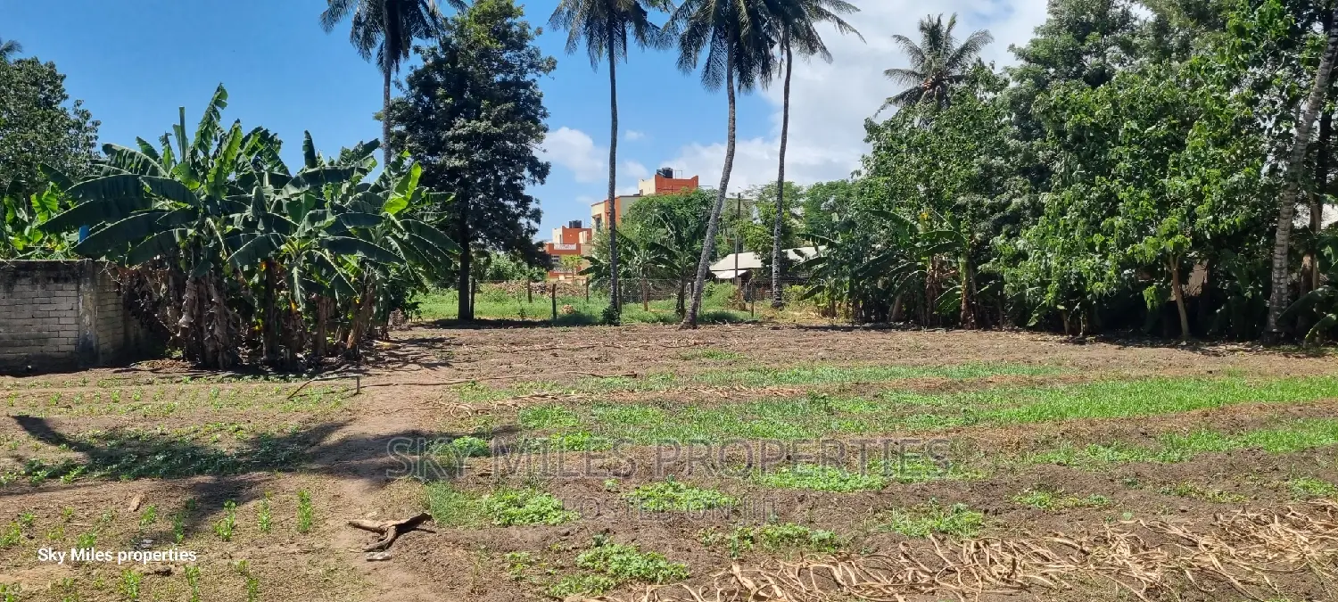 Mtwapa 1/2 Acre Land: Real Estate Opportunity in Mtwapa