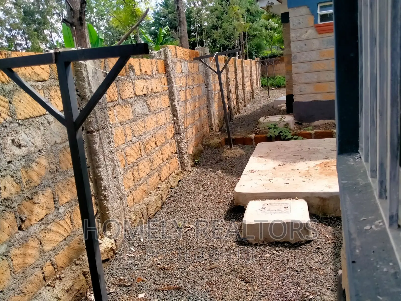 Modern 3-Bedroom Bungalow in Prime Ongata Rongai Location - For Sale in Nkoroi