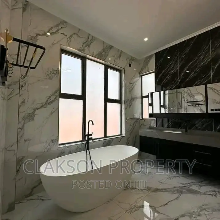 Impressive 6-Bedroom Townhouse/Terrace in Lavington - Up for Sale in Lavington