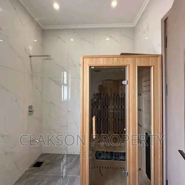 Impressive 6-Bedroom Townhouse/Terrace in Lavington - Up for Sale in Lavington