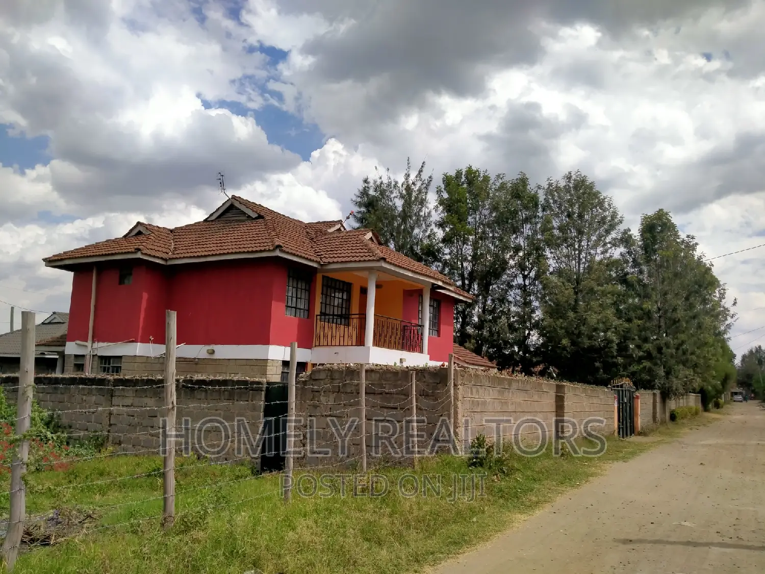 5-Bedroom Maisonette in Sought-after Nkoroi Ongata Rongai - For Sale in Nkoroi
