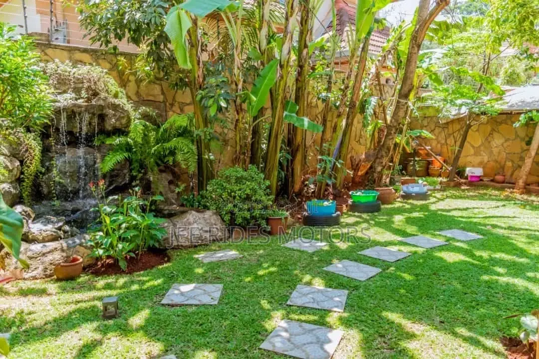 6-Bedroom Furnished Mansion in Exclusive Lavington, Nairobi Central for Sale in Nairobi Central