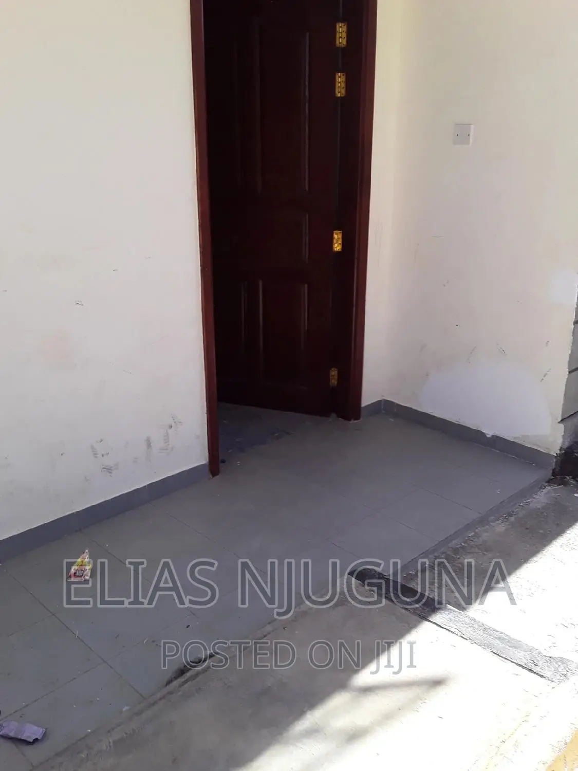 Modern 3-Bedroom Maisonette in Sought-After Donholm - Rent Now in Donholm