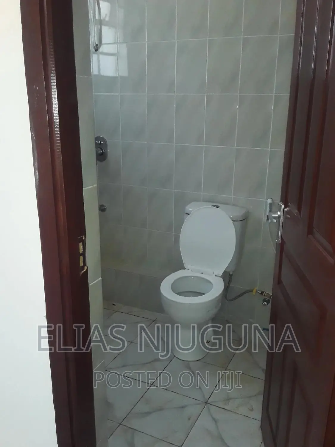 Modern 3-Bedroom Maisonette in Sought-After Donholm - Rent Now in Donholm