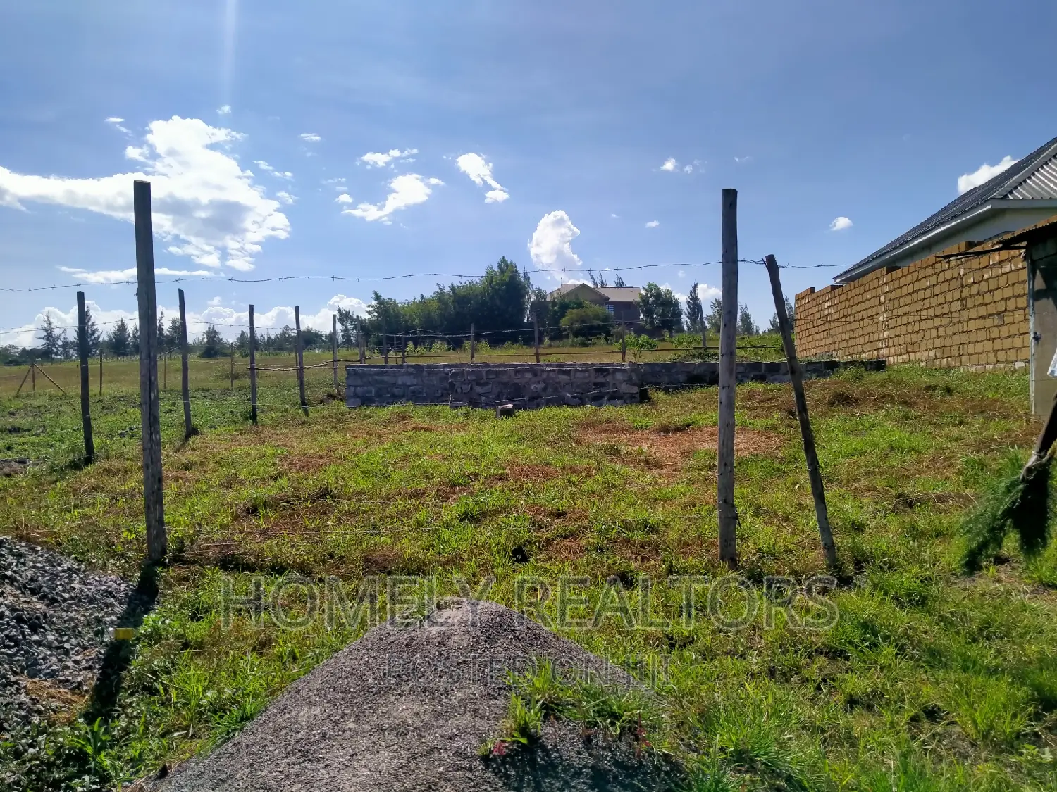 Spacious 3-Bedroom Plot in Kiserian GP: Ready-Made Home Foundation in Kiserian