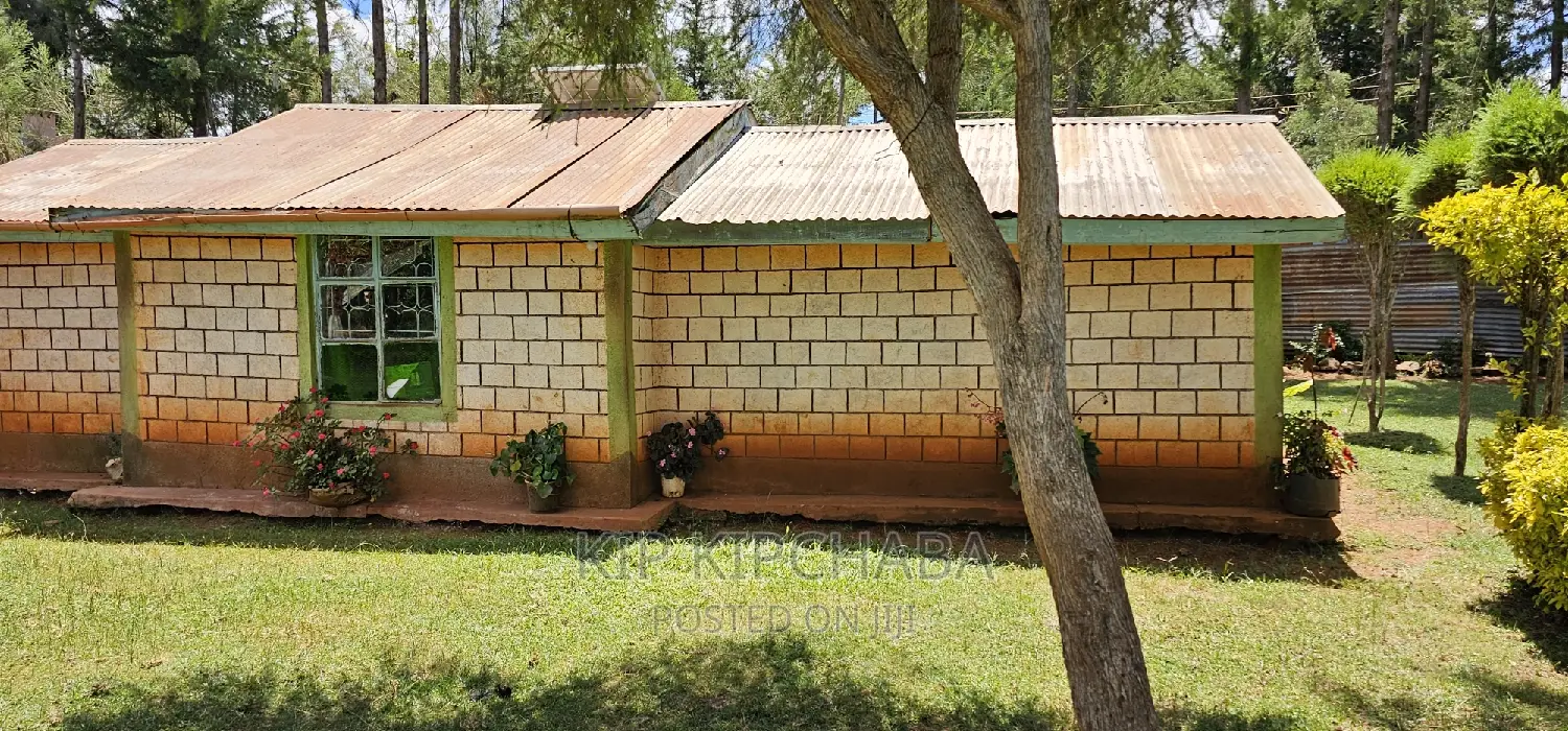 Kapseret Farm House with 3 Bedrooms - For Sale Now in Kapseret
