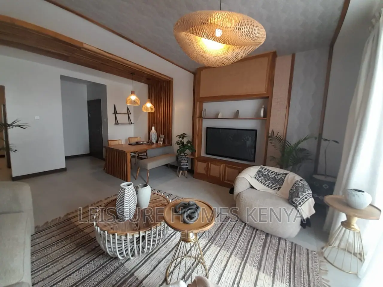 Modern 2-bedroom Apartment in Gateway Mall Area Now on the Market in Gateway Mall Area