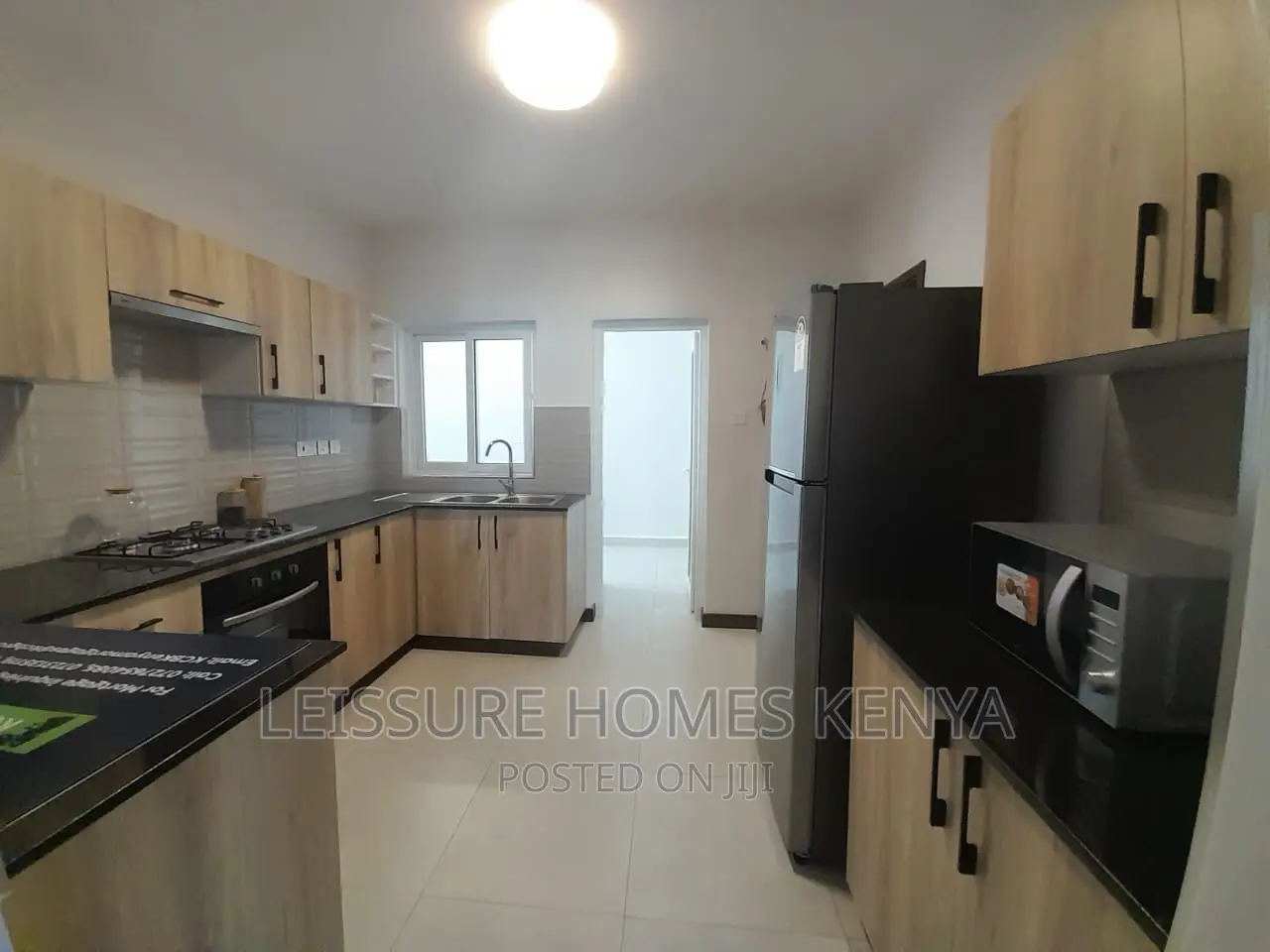 Modern 2-bedroom Apartment in Gateway Mall Area Now on the Market in Gateway Mall Area
