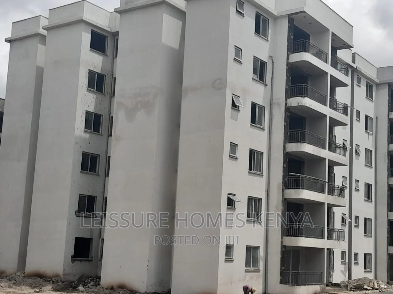 1-Bedroom Apartment in Gateway Mall - For Sale Today in Gateway Mall Area