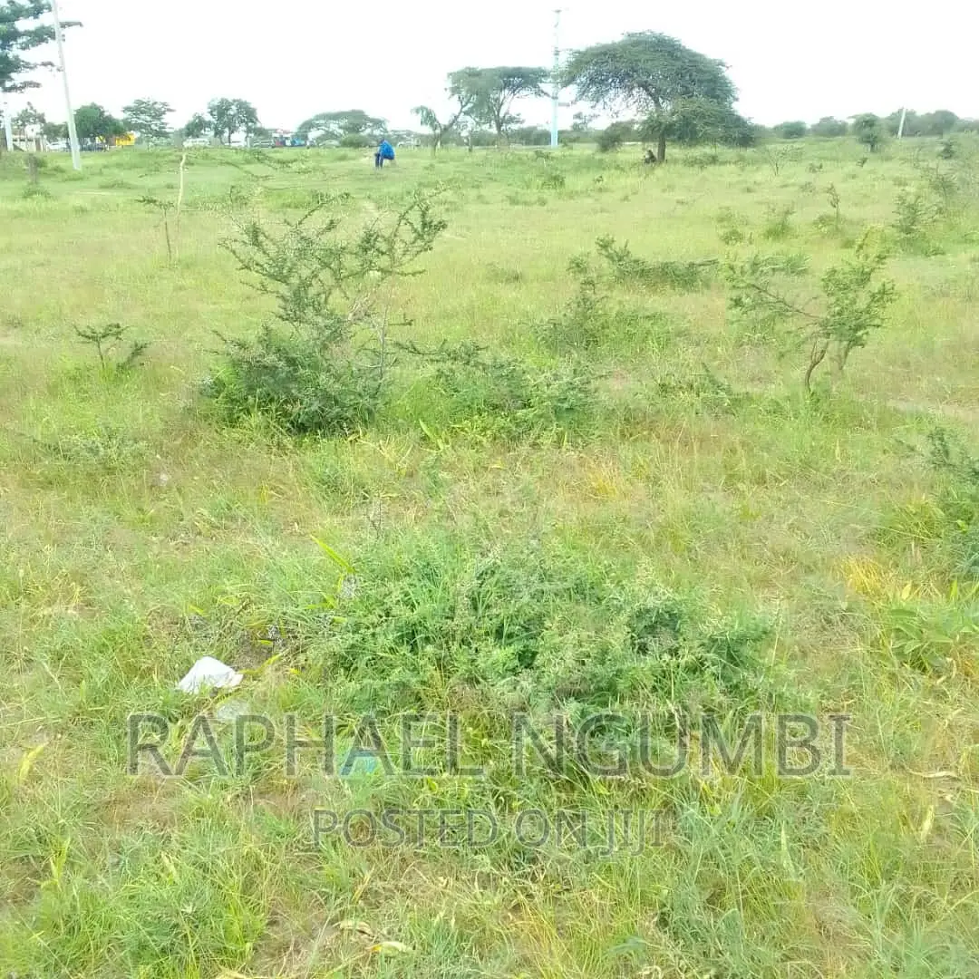 90 Acres Lukenya Daystar in Junction