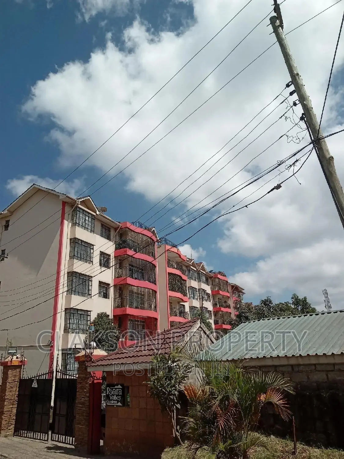 Riara Road, Kilimani - Modern 1-Bedroom Bedsitter for Rent in Kilimani