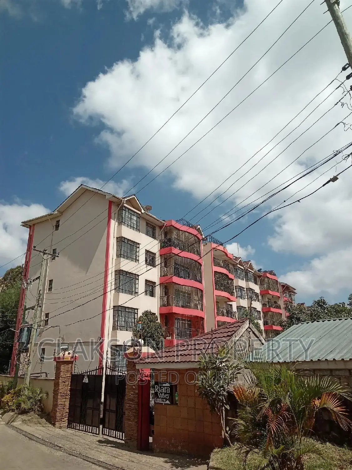 Riara Road, Kilimani - Modern 1-Bedroom Bedsitter for Rent in Kilimani