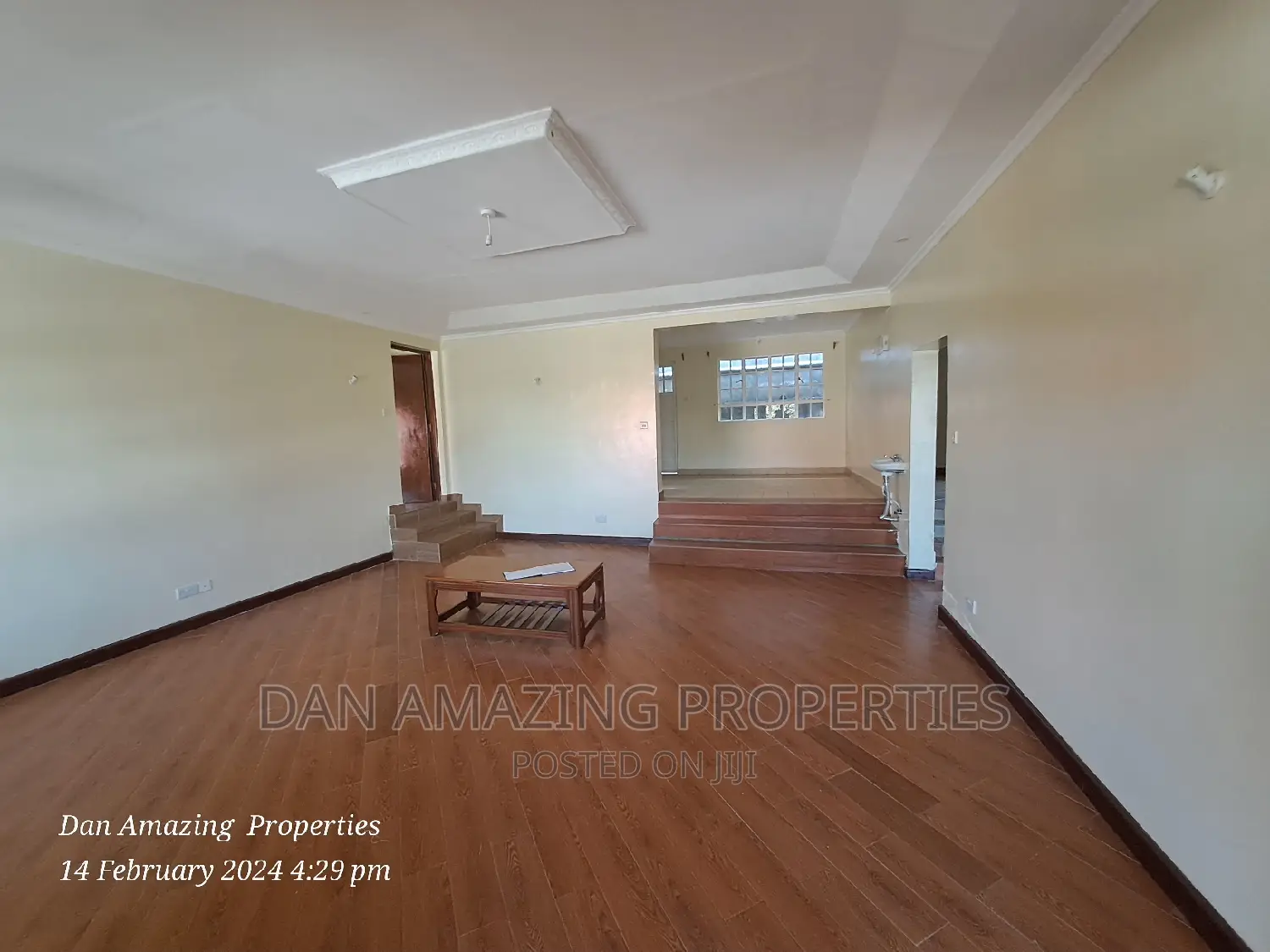 Bungalow with 3 Bedrooms in Sought-After Merisho Meadow in Merisho