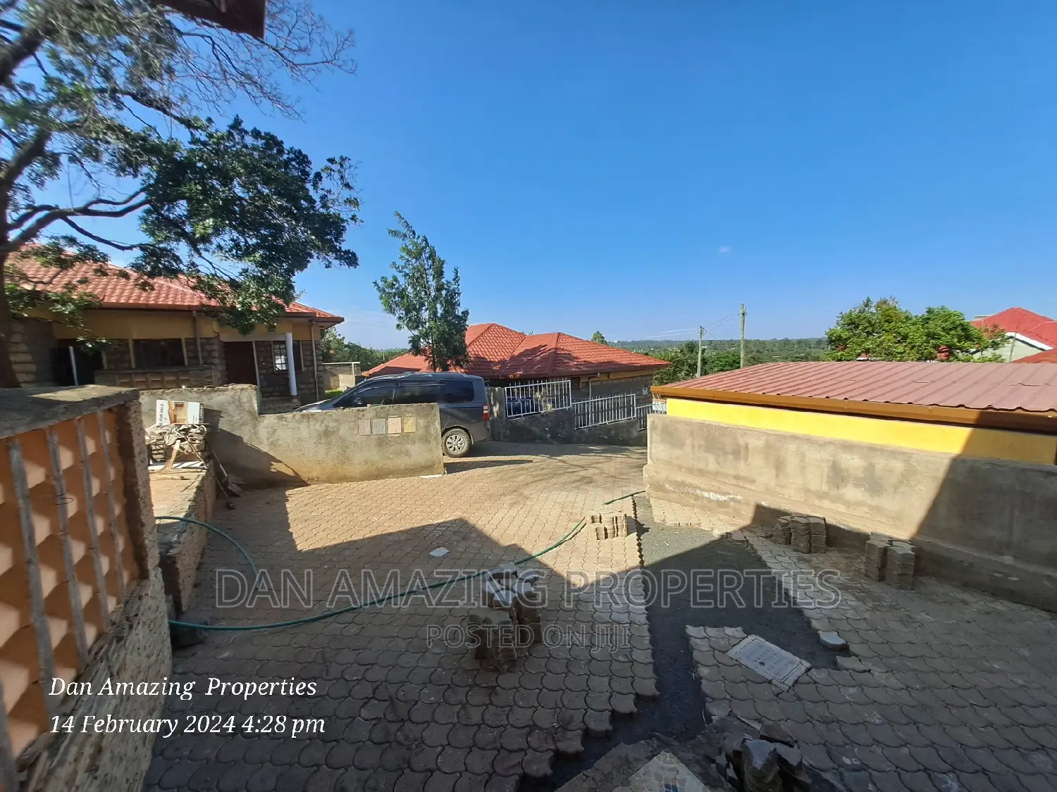 Bungalow with 3 Bedrooms in Sought-After Merisho Meadow in Merisho