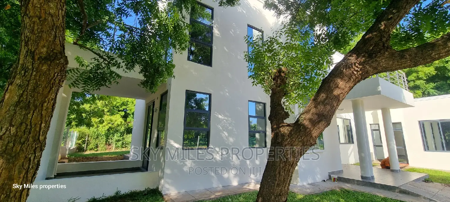 Vipingo: 4-Bedroom Villa in Kuruwitu - For Sale in Vipingo