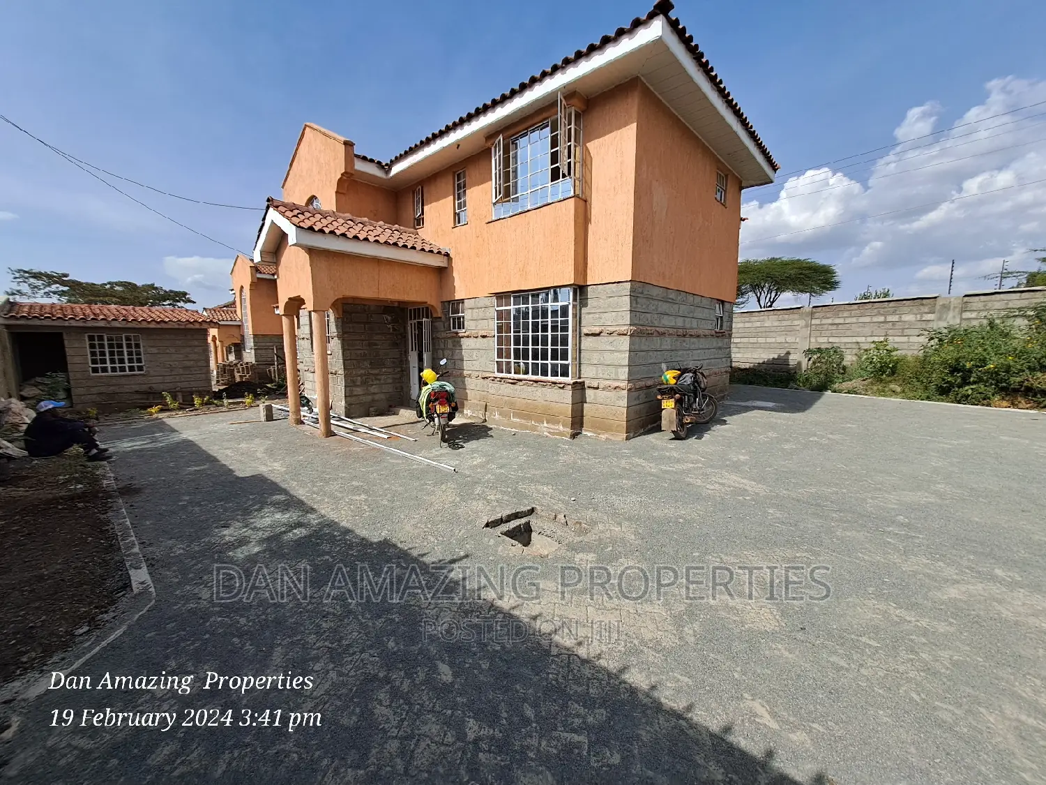 4-Bedroom Maisonette in Ngong's Central Business District - For Sale in Ngong CBD