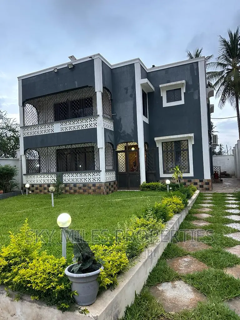 4-Bedroom Maisonette in Mtwapa's Broadways District - For Sale in Mtwapa