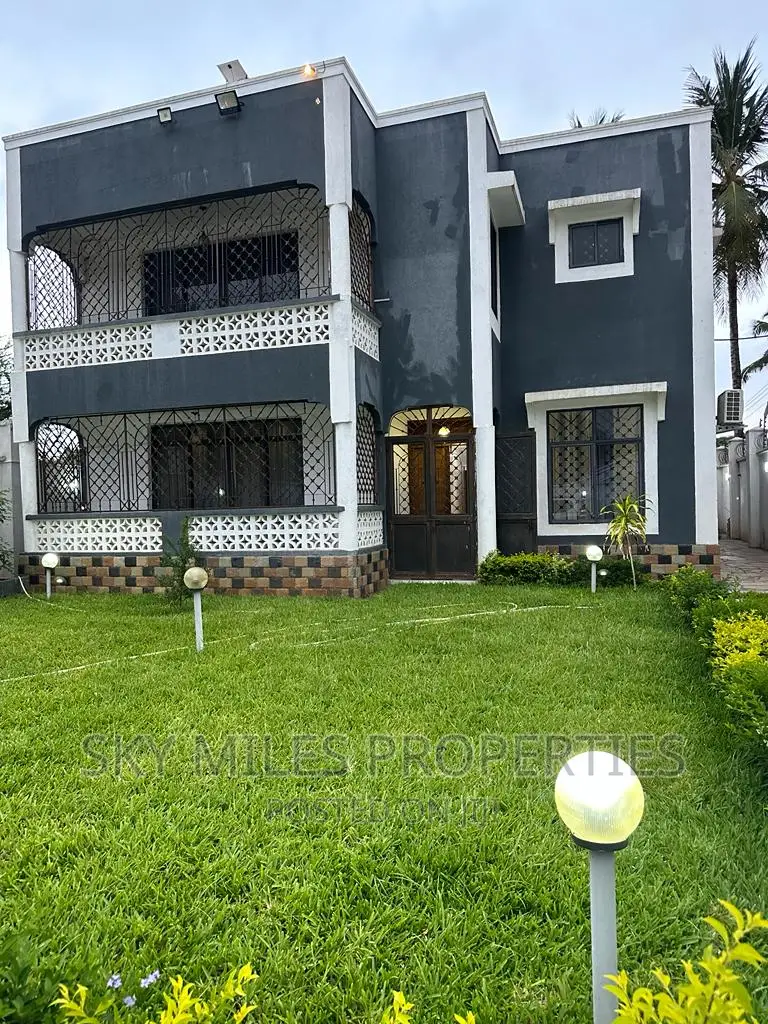 4-Bedroom Maisonette in Mtwapa's Broadways District - For Sale in Mtwapa