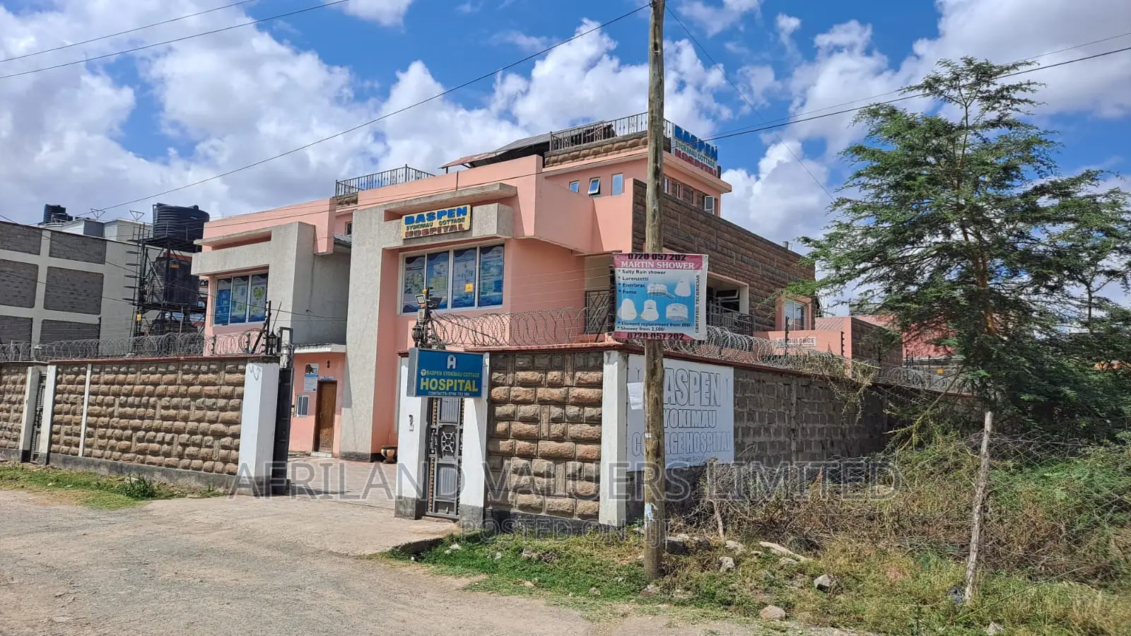 Katani Townhouse Terrace with 4 Bedrooms Available for Purchase in Katani