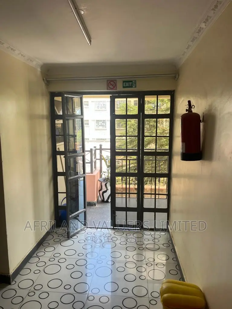 Katani Townhouse Terrace with 4 Bedrooms Available for Purchase in Katani