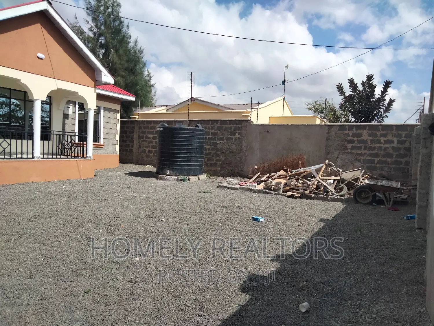3-Bedroom Bungalow in Prime Location - Utumishi Estate, Kitengela - For Sale in Kitengela
