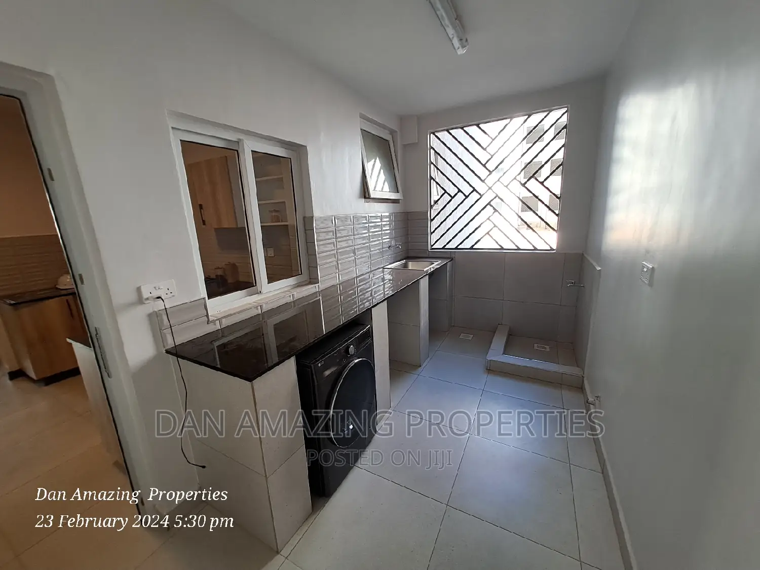 3-Bedroom Ensuite Apartment in Gateway Mall Area - For Sale on Airport Rd in Gateway Mall Area