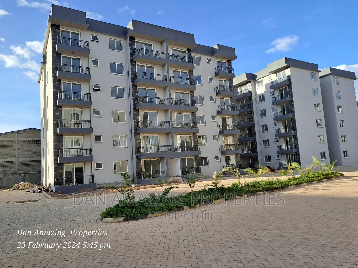 3-Bedroom Ensuite Apartment in Gateway Mall Area - For Sale on Airport Rd in Gateway Mall Area