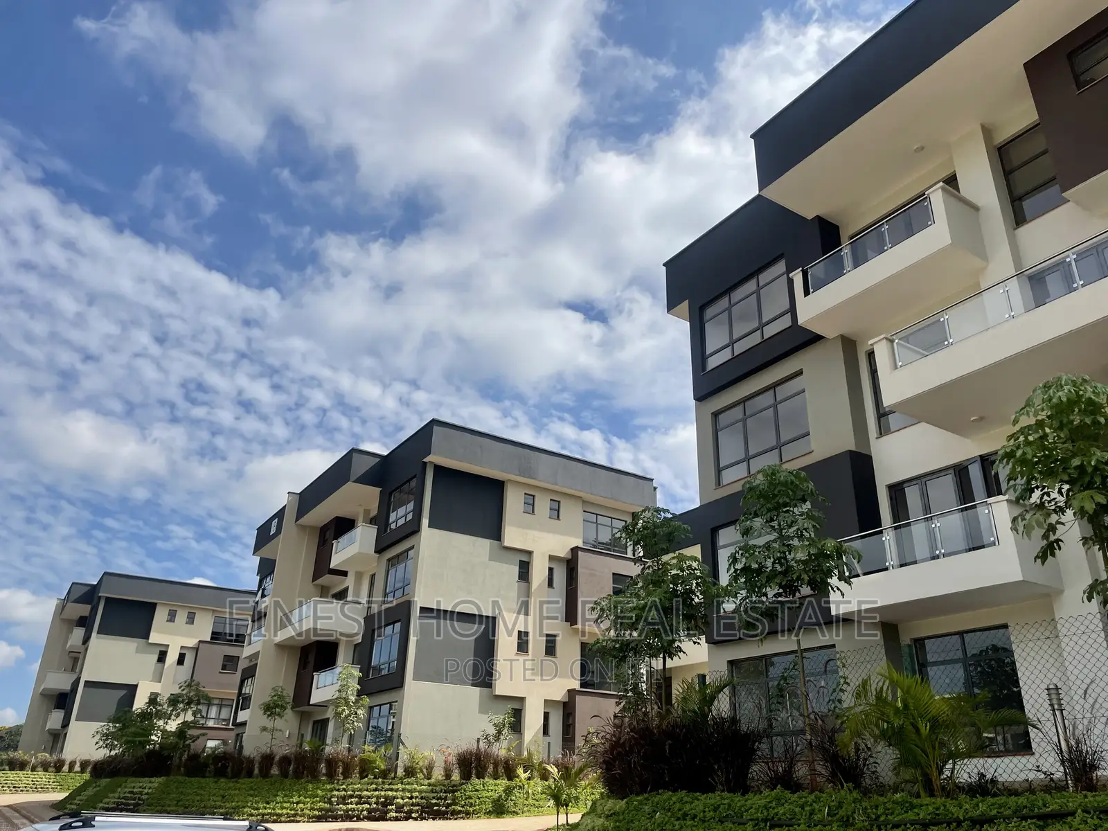 Spacious 4-Bedroom Duplex for Rent in Loft Residence, Runda in Runda
