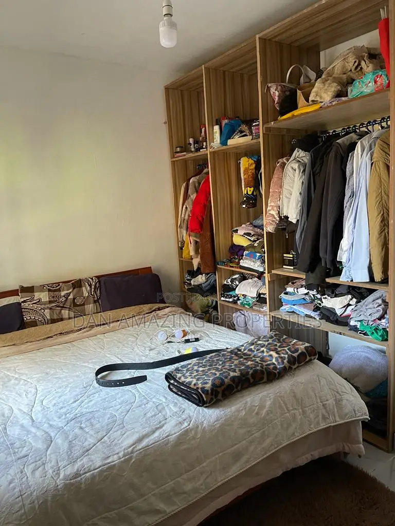Spacious 6-Bedroom Home with 2 Shops for Sale on Wamakima Rd, Kinoo in Kinoo