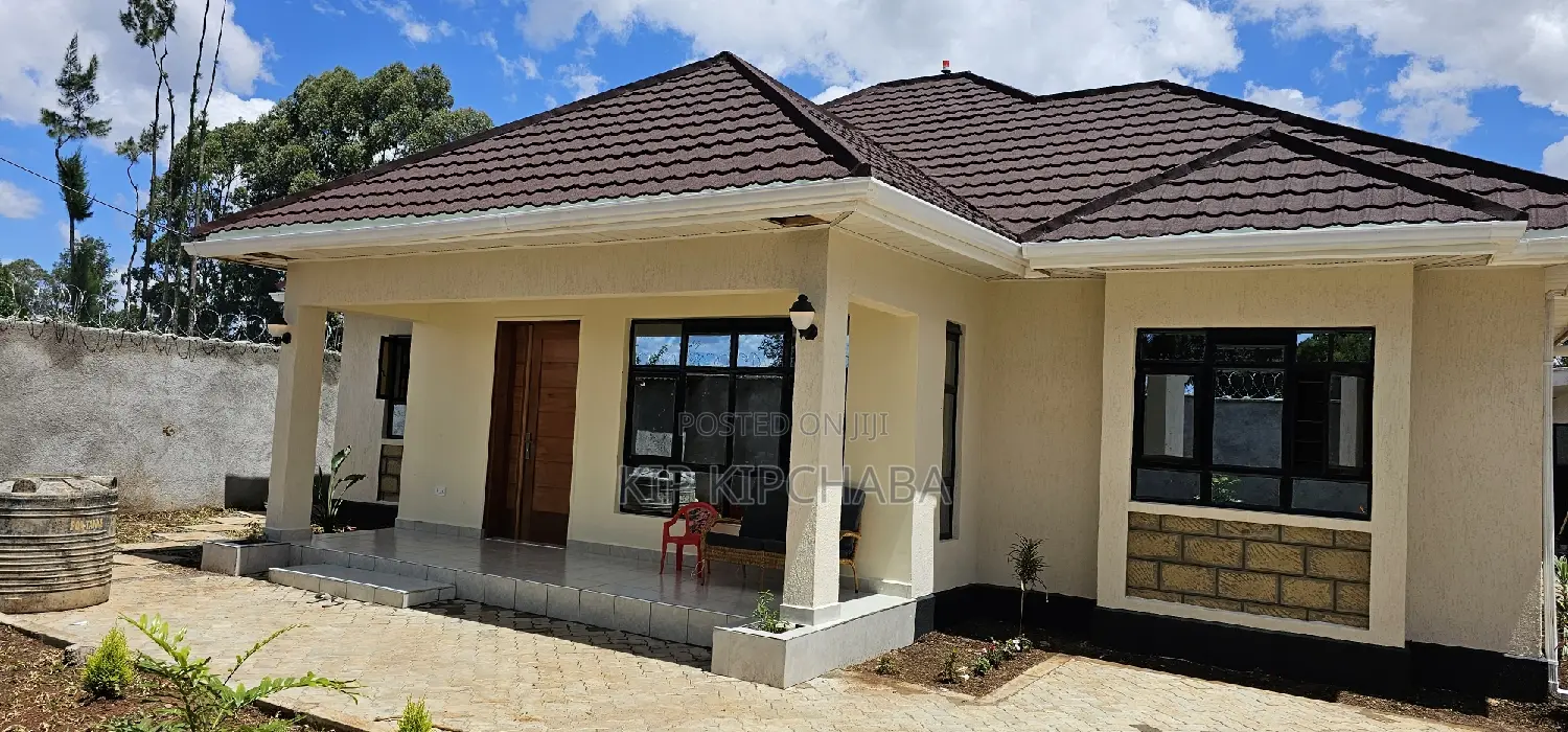 3bdrm Bungalow in Elgonview for sale in Elgon View