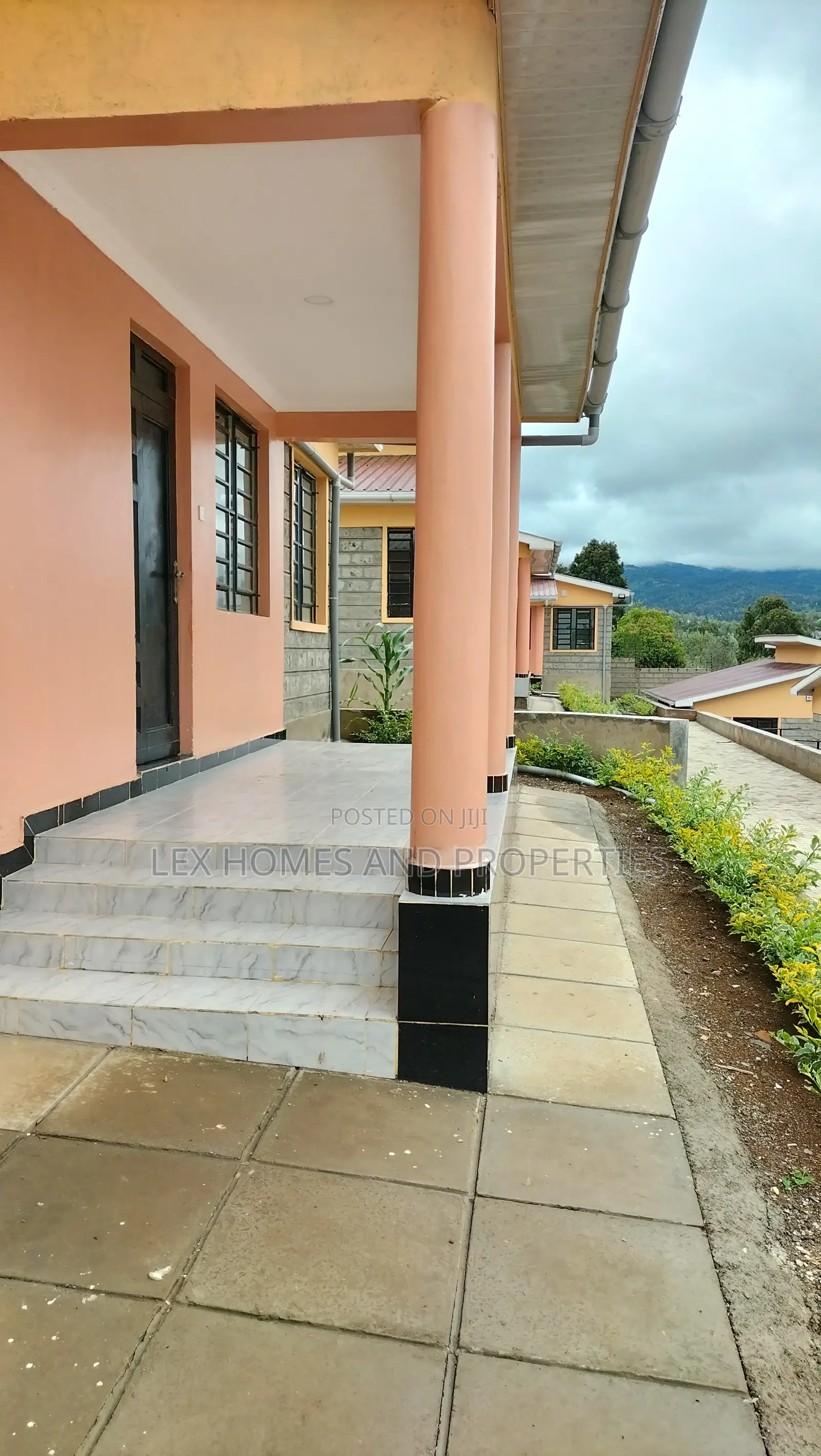 Impressive 3-Bedroom Bungalow in High-Demand Rimpa - Now Available! in Rimpa