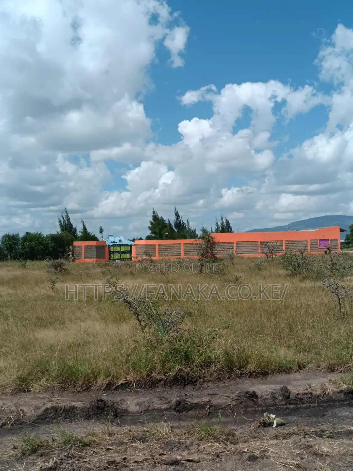 599,000 Plots in Malaa^AC in Malaa