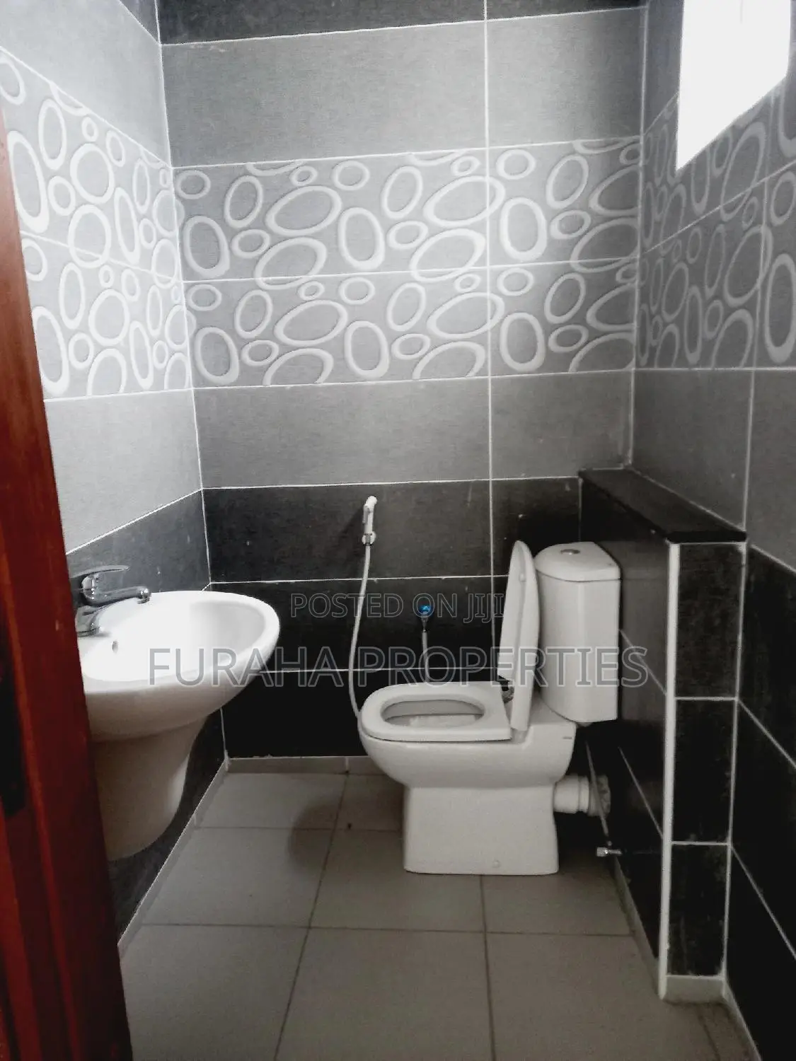 Spacious 3-Bedroom Apartment in Tudor - For Sale in Tudor