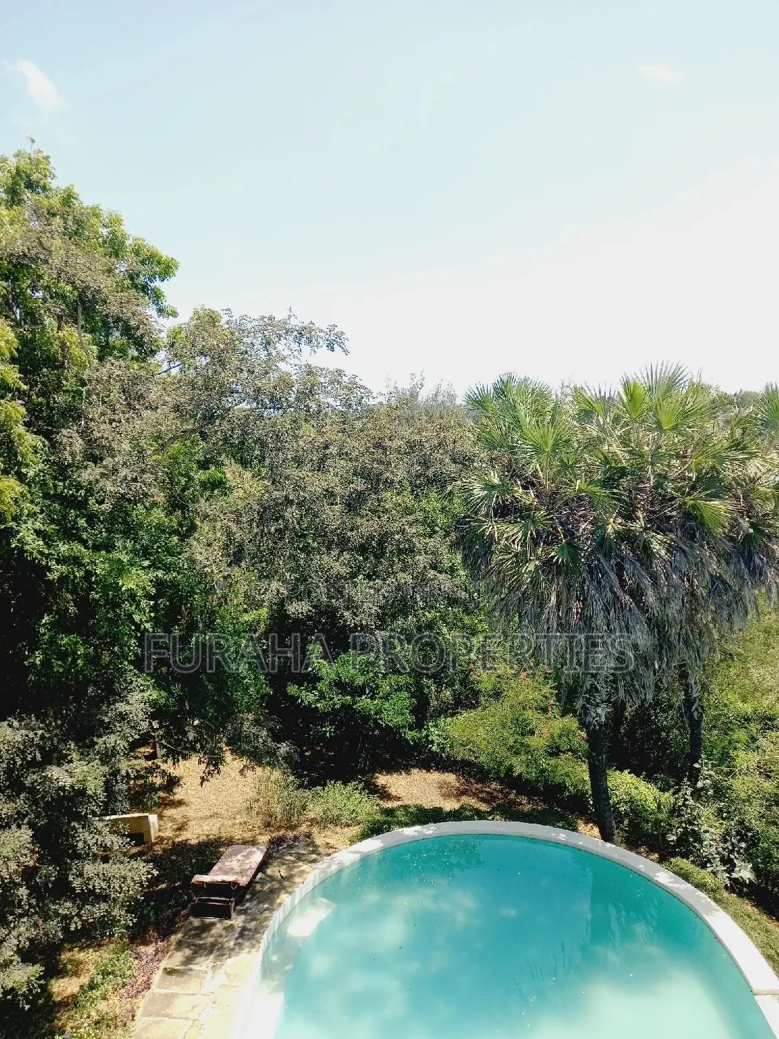 For Sale 8 Acres Creek and 4 BRMS Villa. in Mtwapa